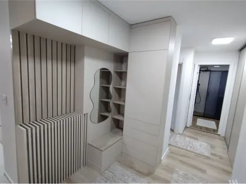 Izdavanje, dvosoban stan, 60m², Niš, Srbija - image 12