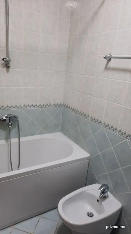 Prodaja, trosoban stan, 119m², Pobrežje, Podgorica