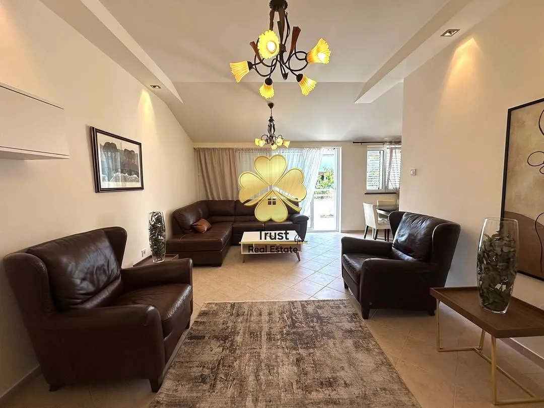 Izdavanje, trosoban stan, 114m², Momišići, Podgorica