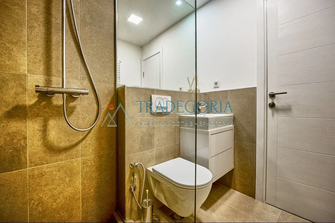 Prodaja, kuća, 180m², Tivat, Crna Gora