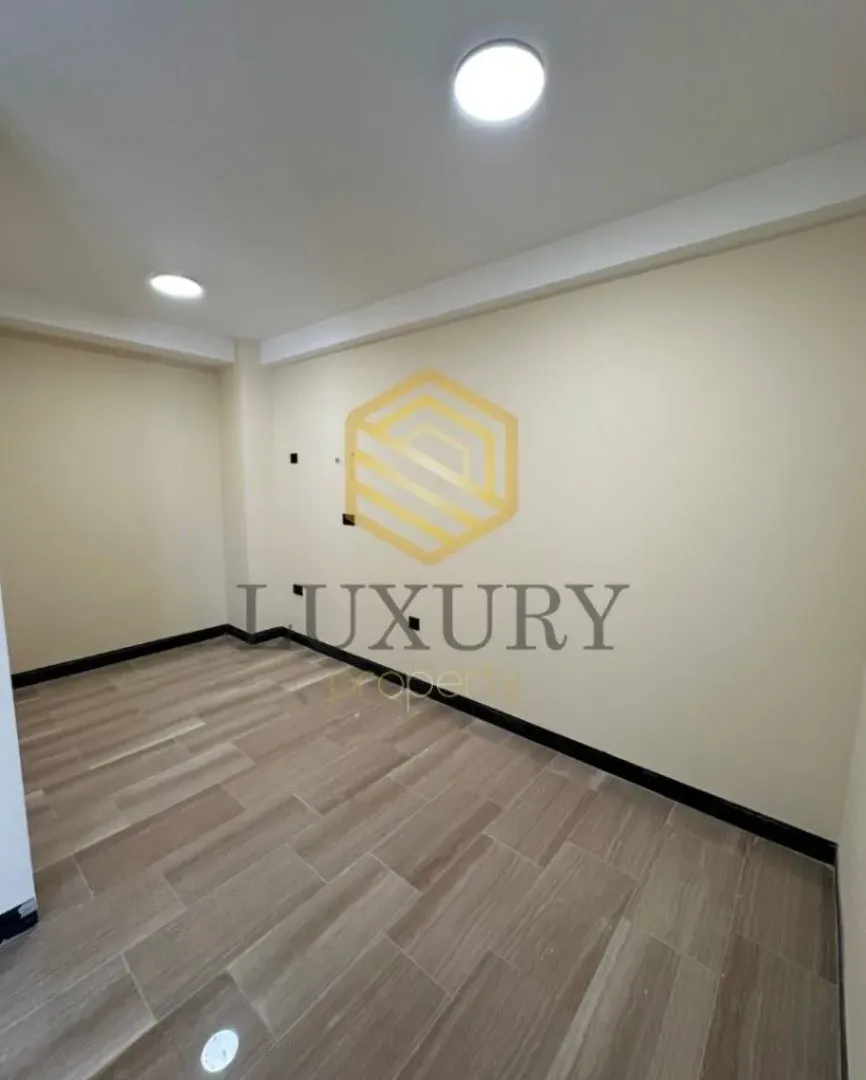 Izdavanje, trosoban stan, 111m², Zagorič, Podgorica