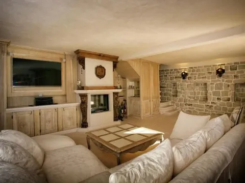 Sale, house, 434m², Reževići, Budva - image 4