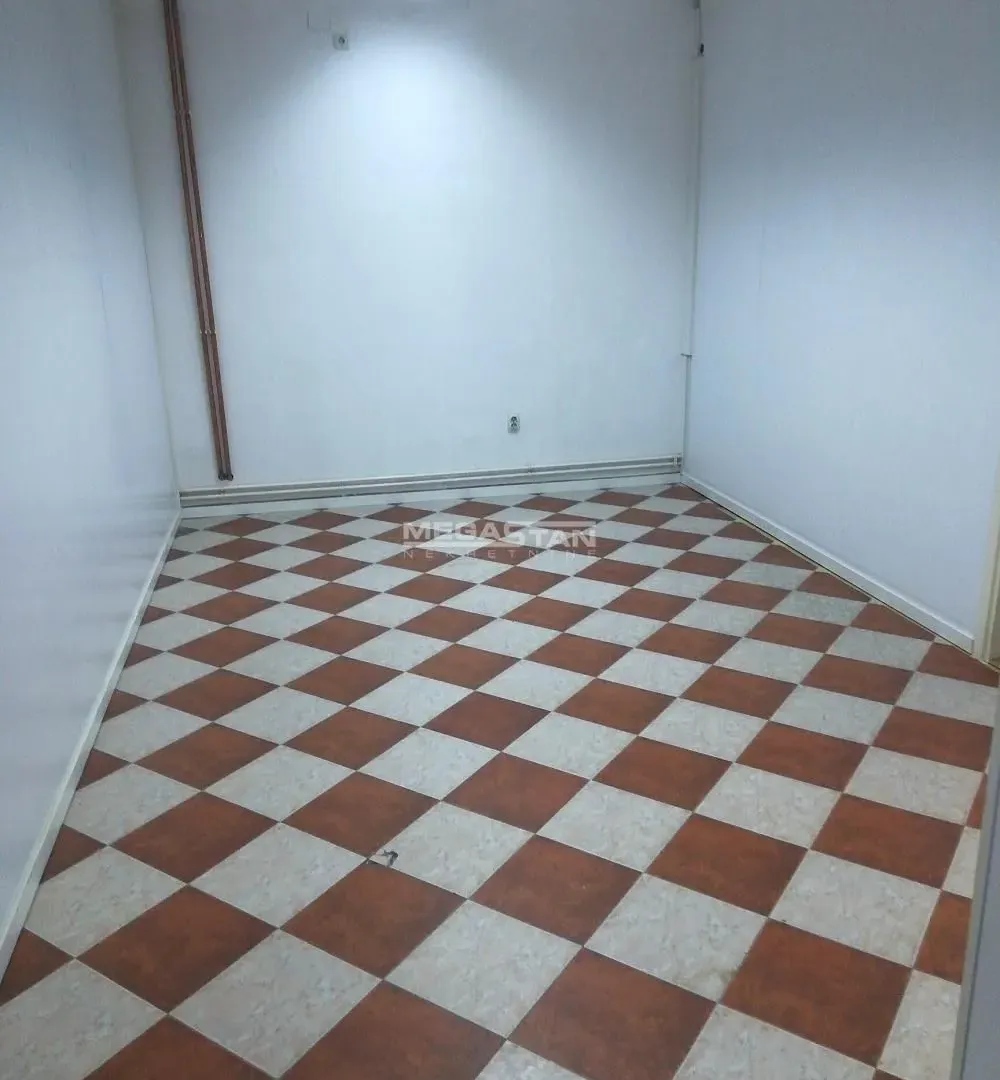 Rent, office space, 131m², Zemun Centar, Zemun Sve Podlokacije