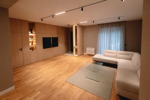 Rent, house, 130m², Ibričevina, Podgorica - image 9