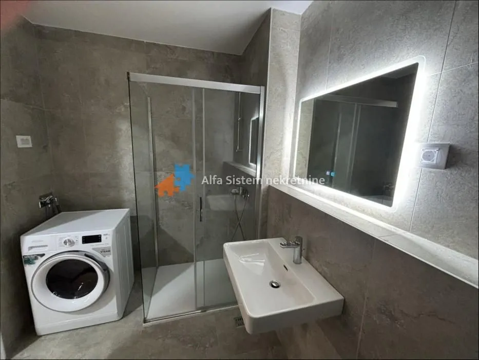 Izdavanje, dvosoban stan, 48m², Novi Beograd Sve Podlokacije, Beograd