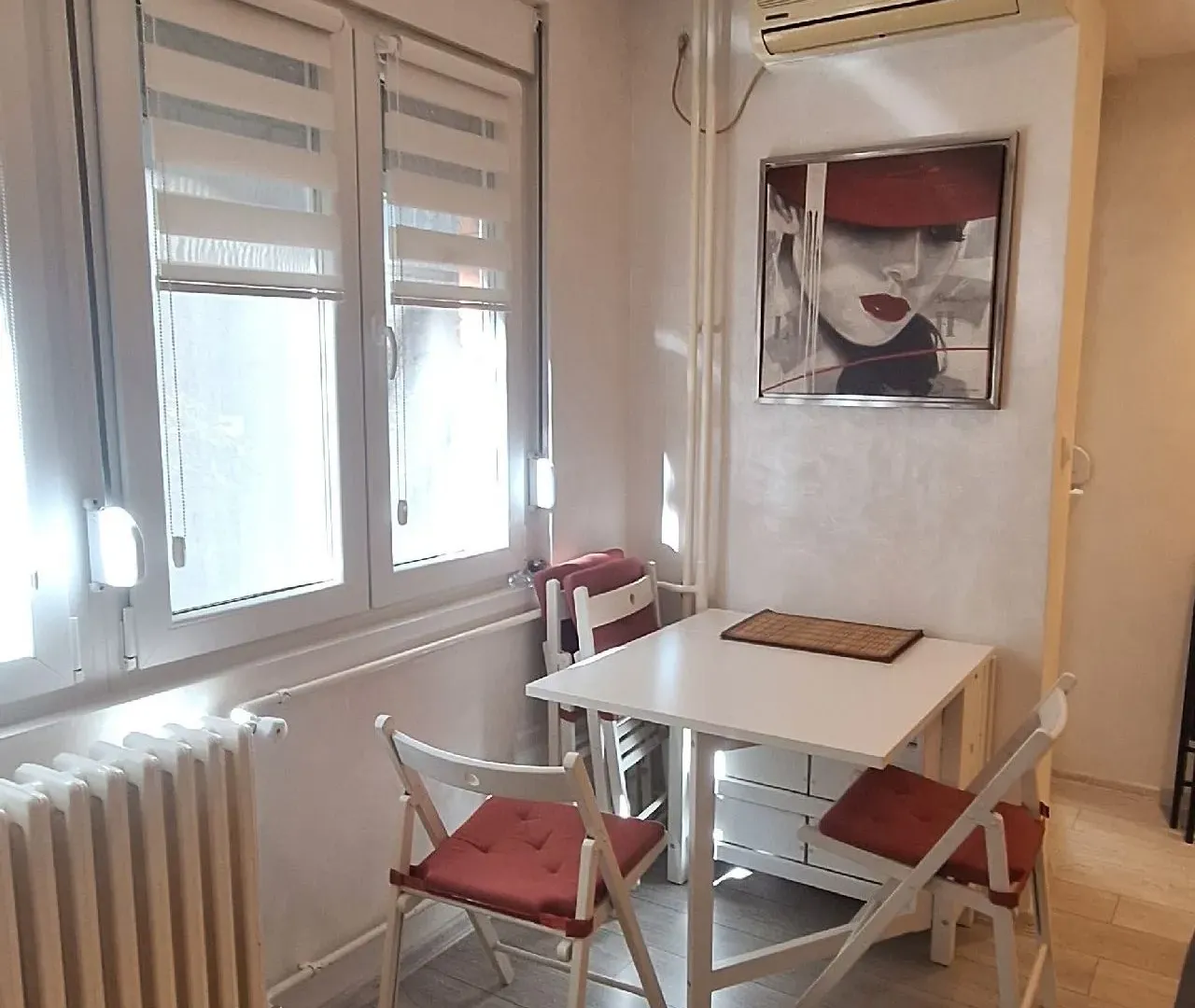 Rent, two bedroom apartment, 41m², Vračar Sve Podlokacije, Beograd