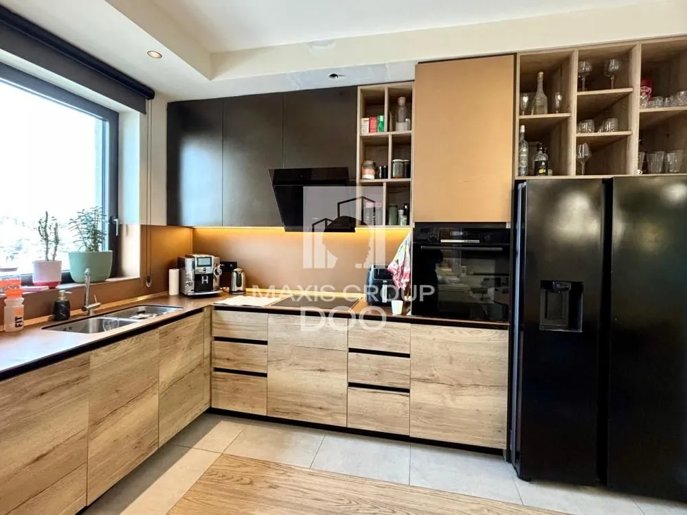 Prodaja, četvorosoban stan, 124m², Savski Venac, Beograd
