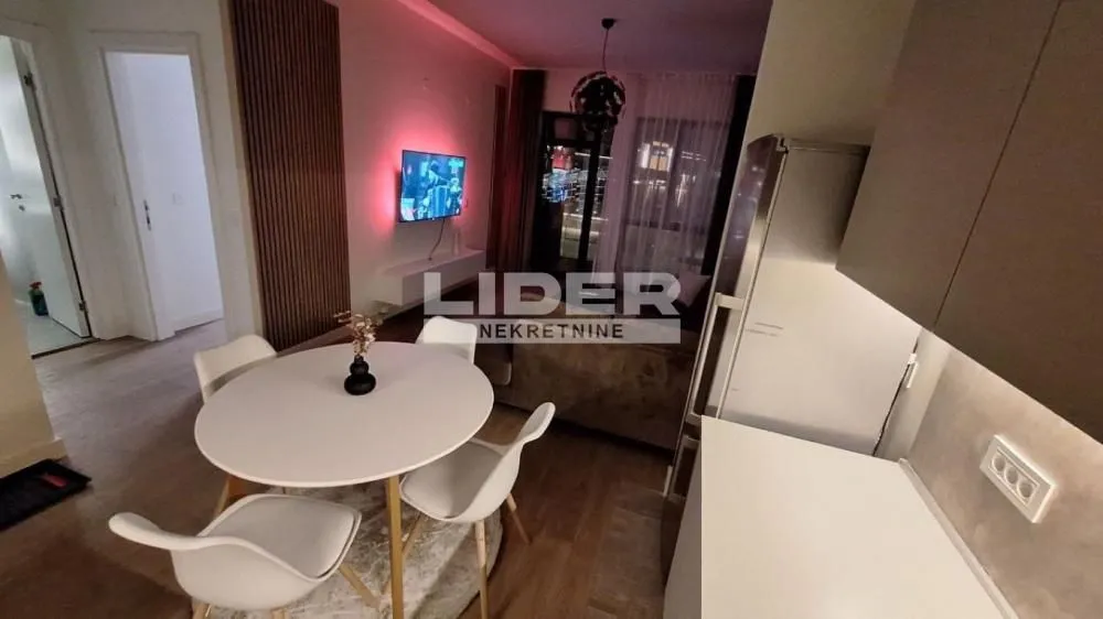 Prodaja, dvosoban stan, 54m², Savski Venac, Beograd