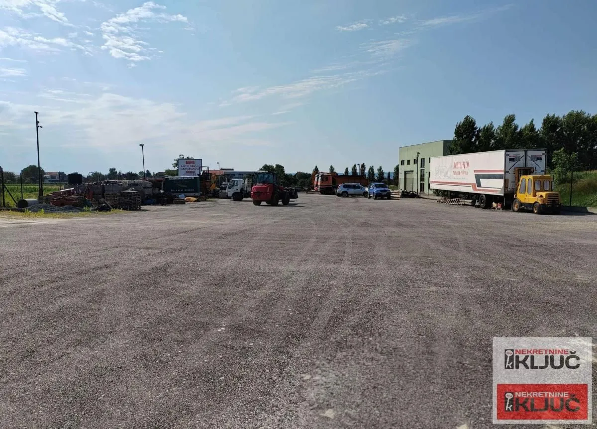 Rent, office space, 530m², Rumenka, Novi Sad Sve Podlokacije