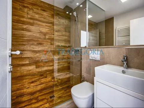 Prodaja, kuća, 180m², Tivat, Crna Gora - image 5