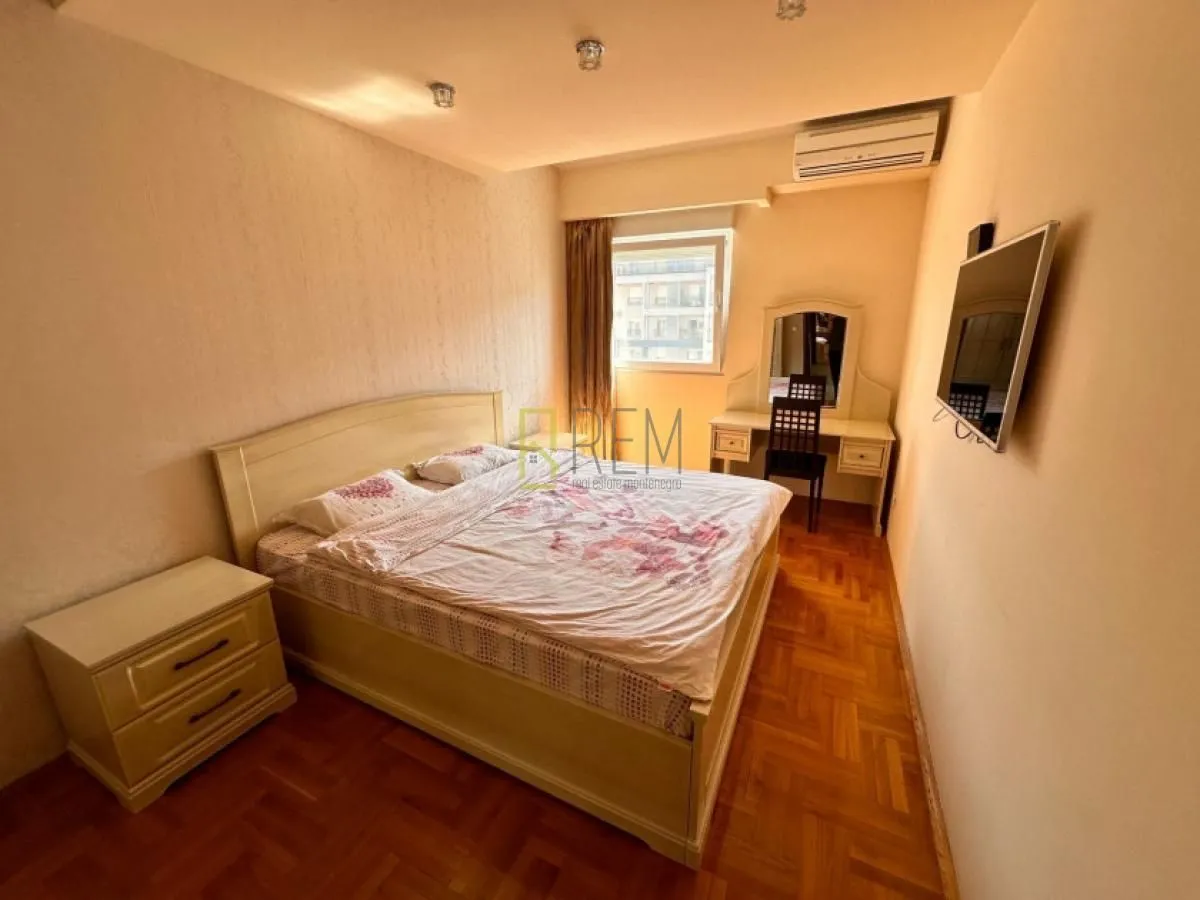 Prodaja, dvosoban stan, 92m², City Kvart, Podgorica