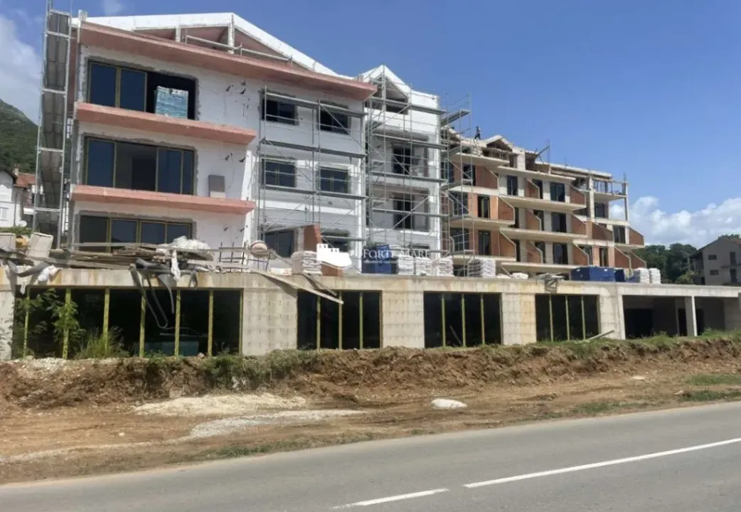 Prodaja, jednosoban stan, 56m², Baošići, Herceg Novi