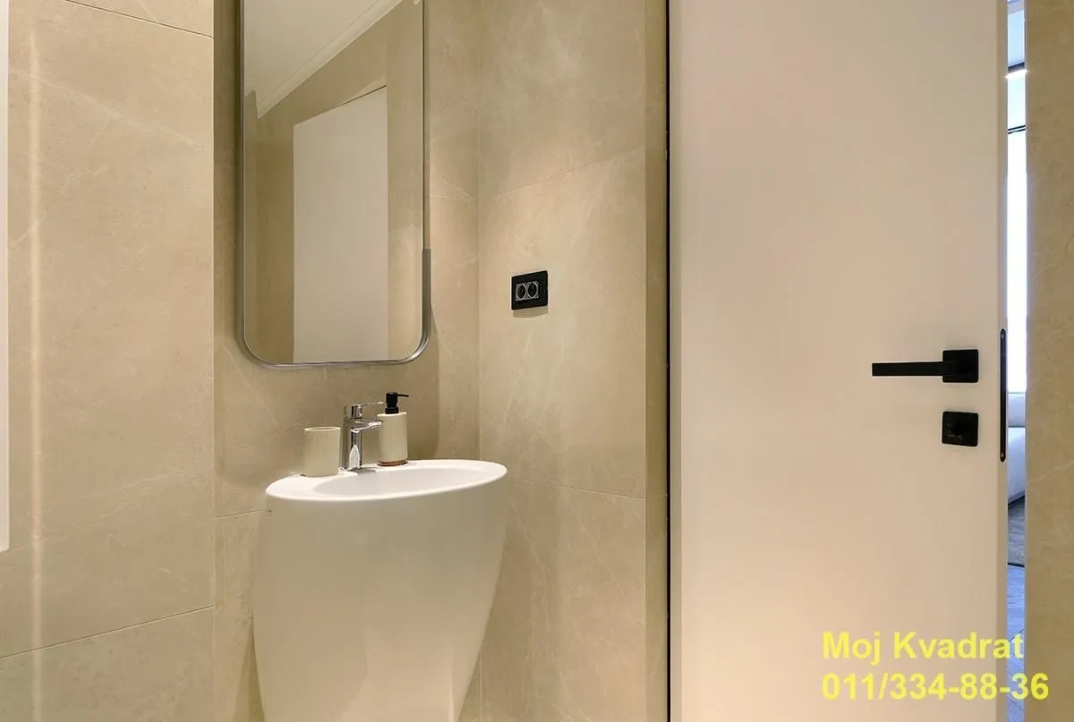 Prodaja, trosoban stan, 82m², Savski Venac, Beograd