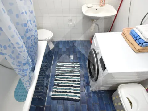 Izdavanje, trosoban stan, 100m², Stari Aerodrom, Podgorica - image 13