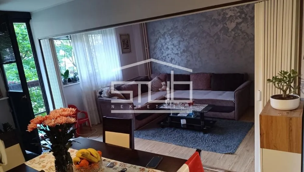 Sale, four bedroom apartment, 68m², Zvezdara Sve Podlokacije, Beograd