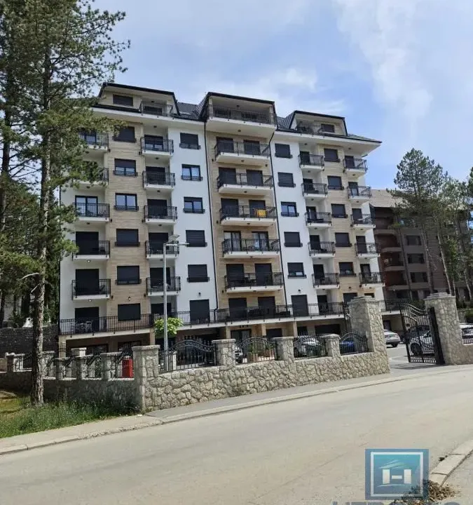 Prodaja, jednosoban stan, 46m², Centar, Zlatibor