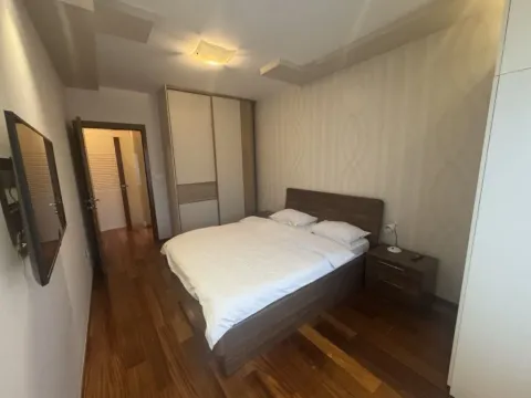 Prodaja, dvosoban stan, 74m², Centar, Podgorica - image 4