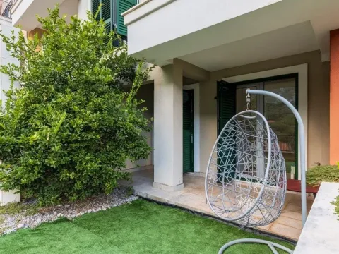 Sale, three bedroom apartment, 97m², Morinj, Kotor - image 15