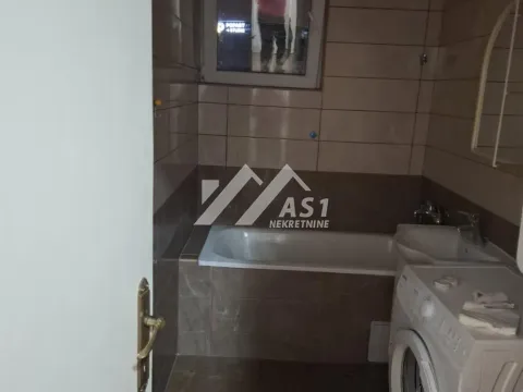 Izdavanje, jednosoban stan, 38m², Sajam, Novi Sad Sve Podlokacije - image 6