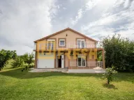 Rent, house, 180m², Kokoti, Podgorica - image 1
