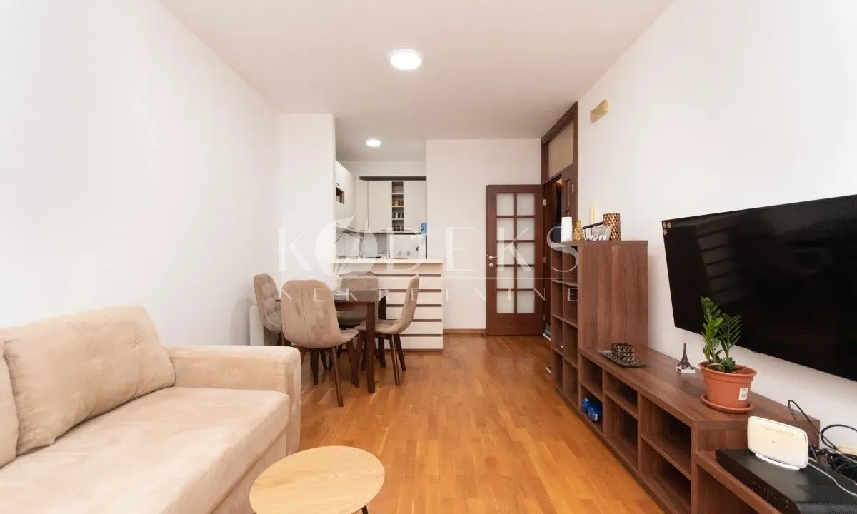 Izdavanje, jednosoban stan, 49m², Gorica C, Podgorica