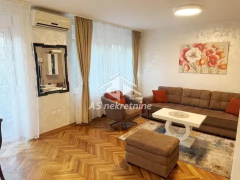 Izdavanje, dvosoban stan, 55m², Stari Grad, Beograd - image 4