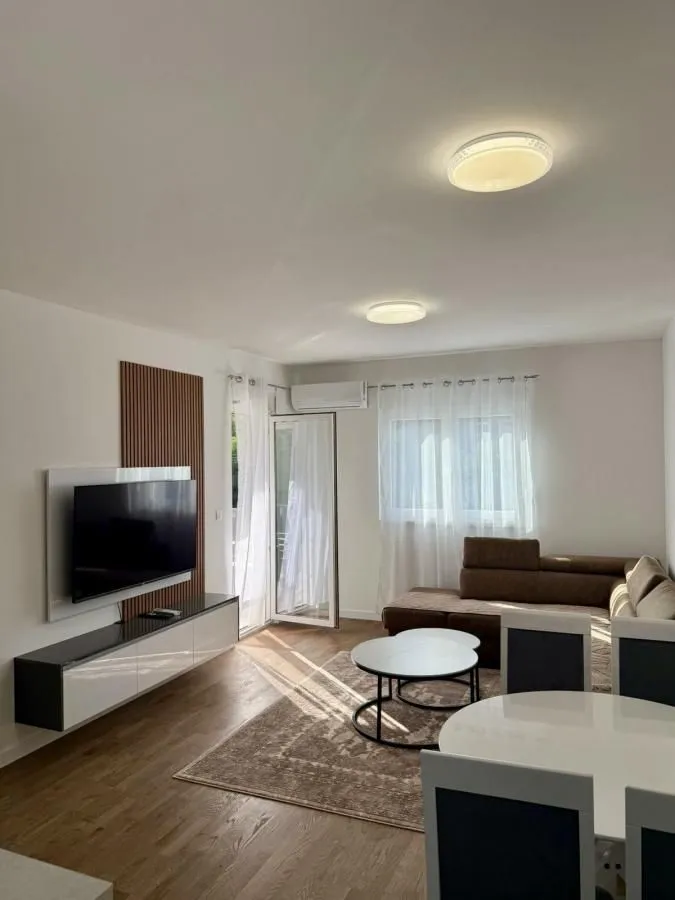 Rent, apartment, 47m², Stari Aerodrom, Podgorica