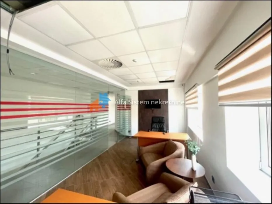 Rent, office space, 325m², Retenzija, Beograd
