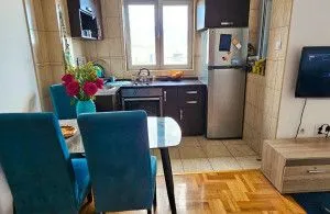Izdavanje, trosoban stan, 100m², Golubovina, Budva