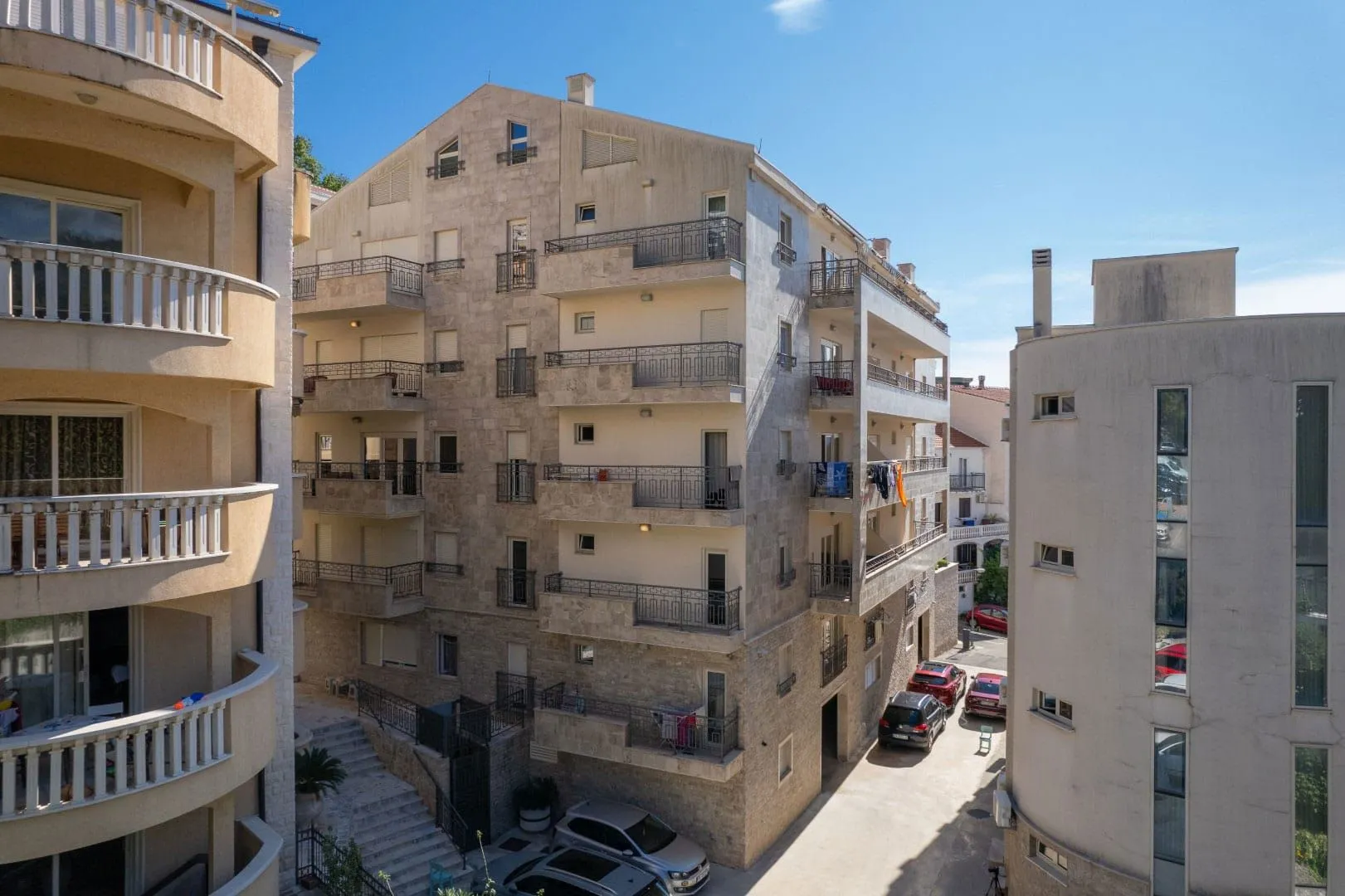 Sale, three bedroom apartment, 123m², Pržno, Budva