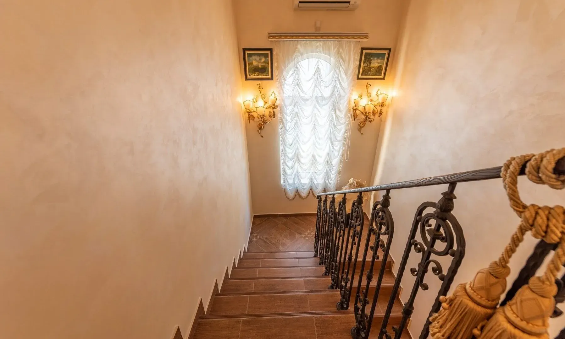 Sale, house, 485m², Sveti Stefan, Budva