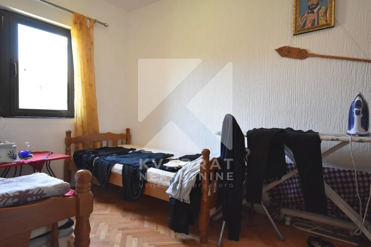 Prodaja, kuća, 320m², Murtovina, Podgorica