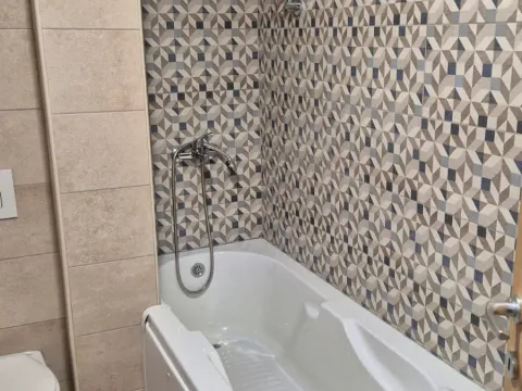 Prodaja, jednosoban stan, 40m², Stari Aerodrom, Podgorica - image 13