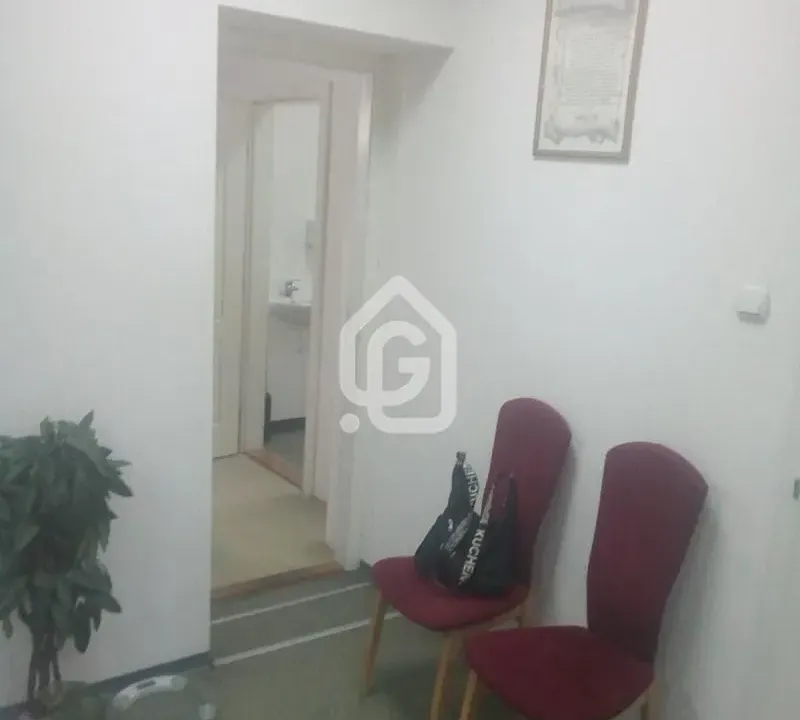 Prodaja, poslovni prostor, 90m², Zemun Kalvarija, Zemun Sve Podlokacije