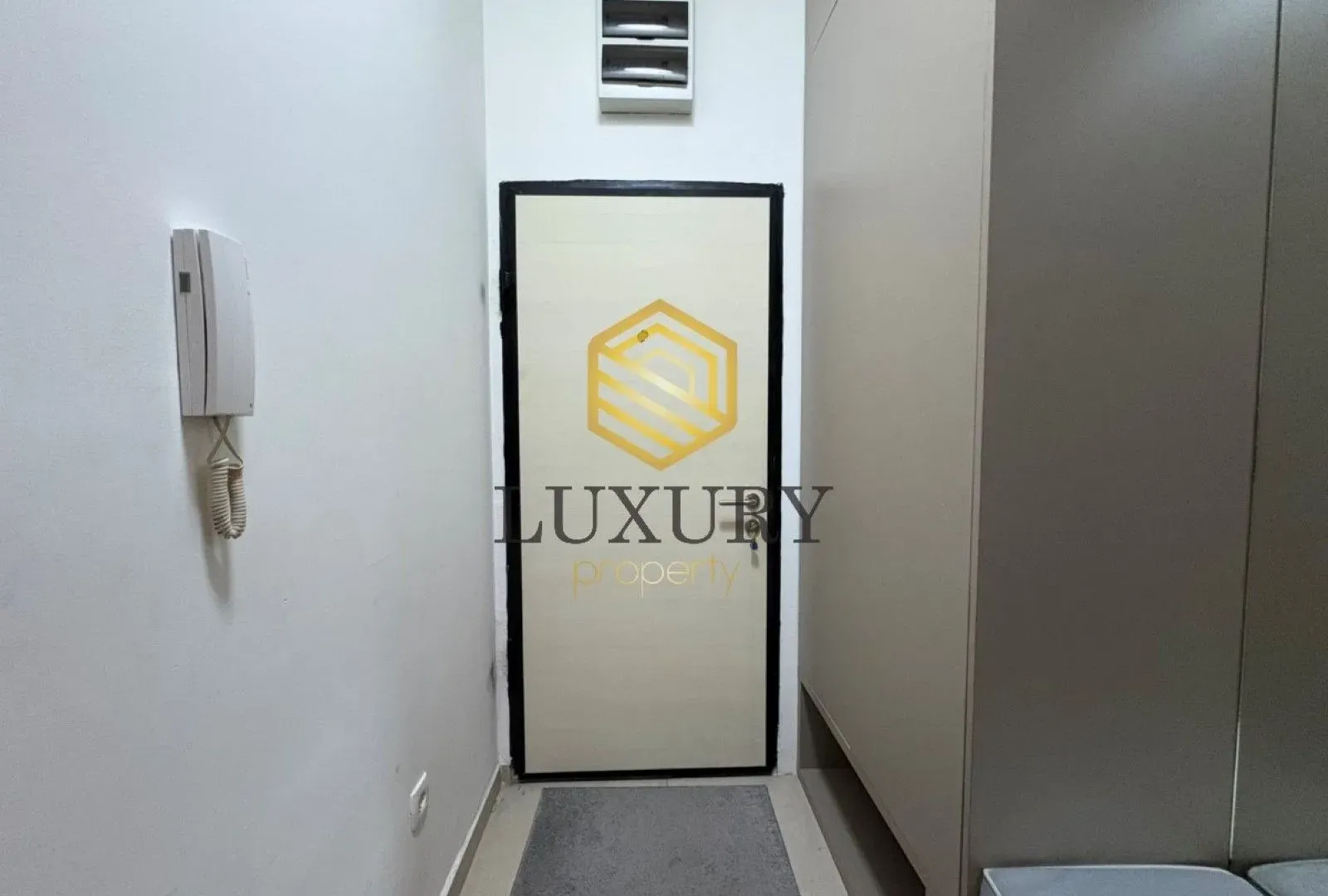 Izdavanje, jednosoban stan, 40m², Zagorič, Podgorica