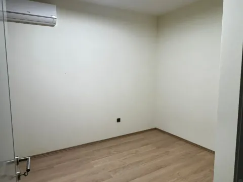 Izdavanje, dvosoban stan, 70m², Budva, Crna Gora - image 21