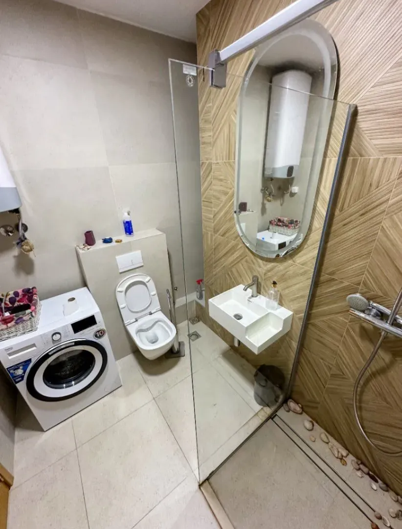 Izdavanje, dvosoban stan, 68m², Preko Morače, Podgorica
