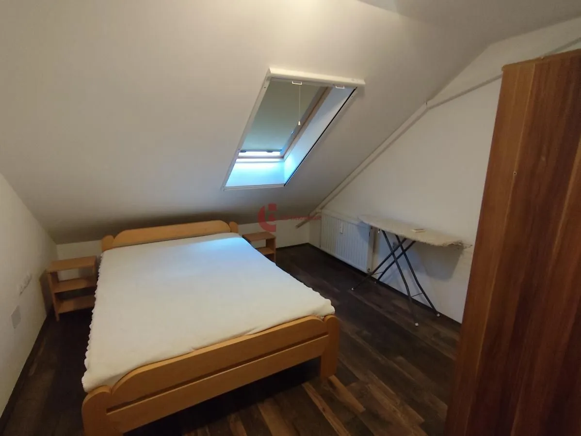 Izdavanje, trosoban stan, 90m², Centar, Subotica