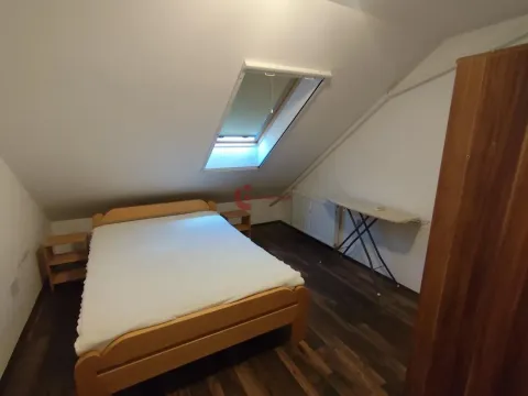 Izdavanje, trosoban stan, 90m², Centar, Subotica - image 12