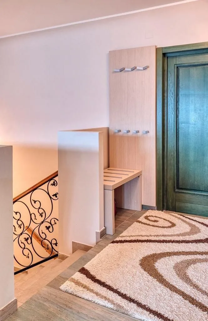 Prodaja, dvosoban stan, 135m², Kumbor, Herceg Novi