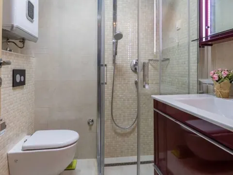 Rent, three bedroom apartment, 110m², Pržno, Budva - image 7