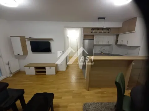 Izdavanje, trosoban stan, 60m², Novi Sad Sve Podlokacije, Novi Sad - image 2