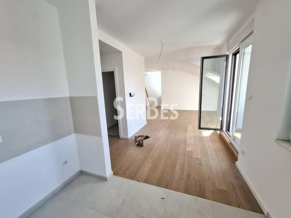 Sale, four bedroom apartment, 104m², Bulevar Oslobodjenja, Novi Sad Sve Podlokacije