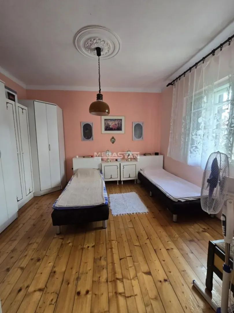 Sale, two bedroom apartment, 81m², Slavujev Venac, Zvezdara Sve Podlokacije