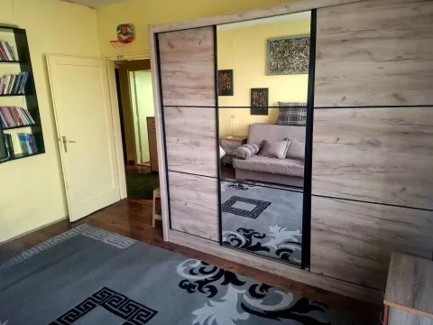 Rent, apartment, 50m², Stara Varoš, Podgorica - image 2