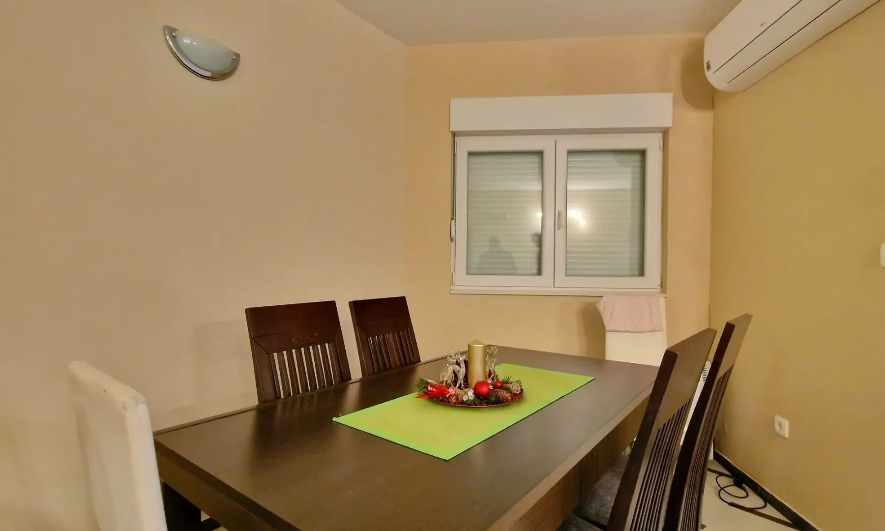 Rent, one bedroom apartment, 58m², Prijevor, Budva