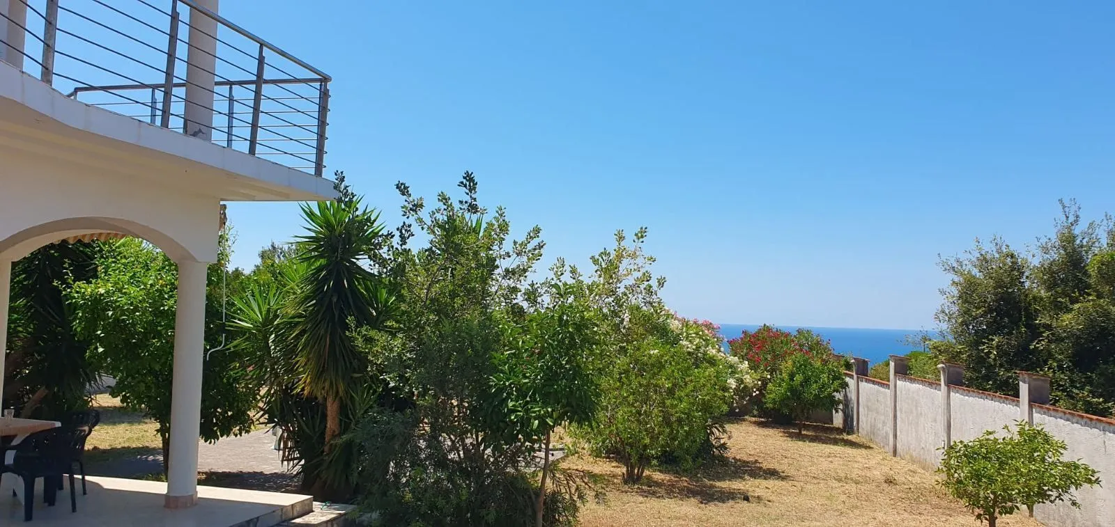 Izdavanje, kuća, 180m², Krimovica, Kotor