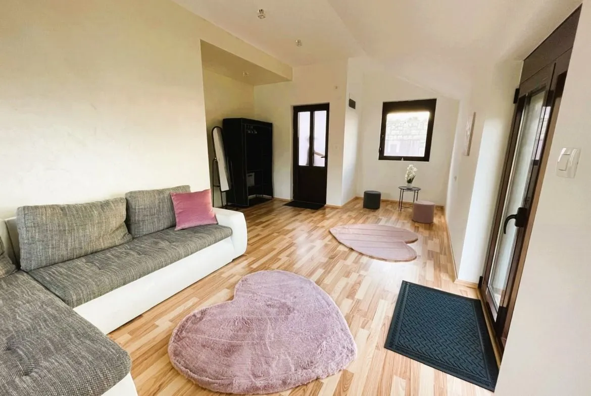 Prodaja, kuća, 145m², Utjeha, Bar