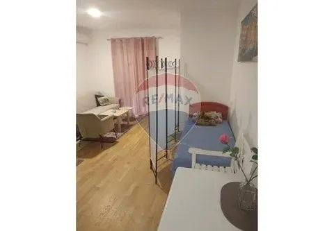 Izdavanje, jednosoban stan, 29m², Stari Aerodrom, Podgorica - image 3