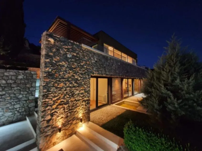 Prodaja, kuća, 234m², Masline, Podgorica